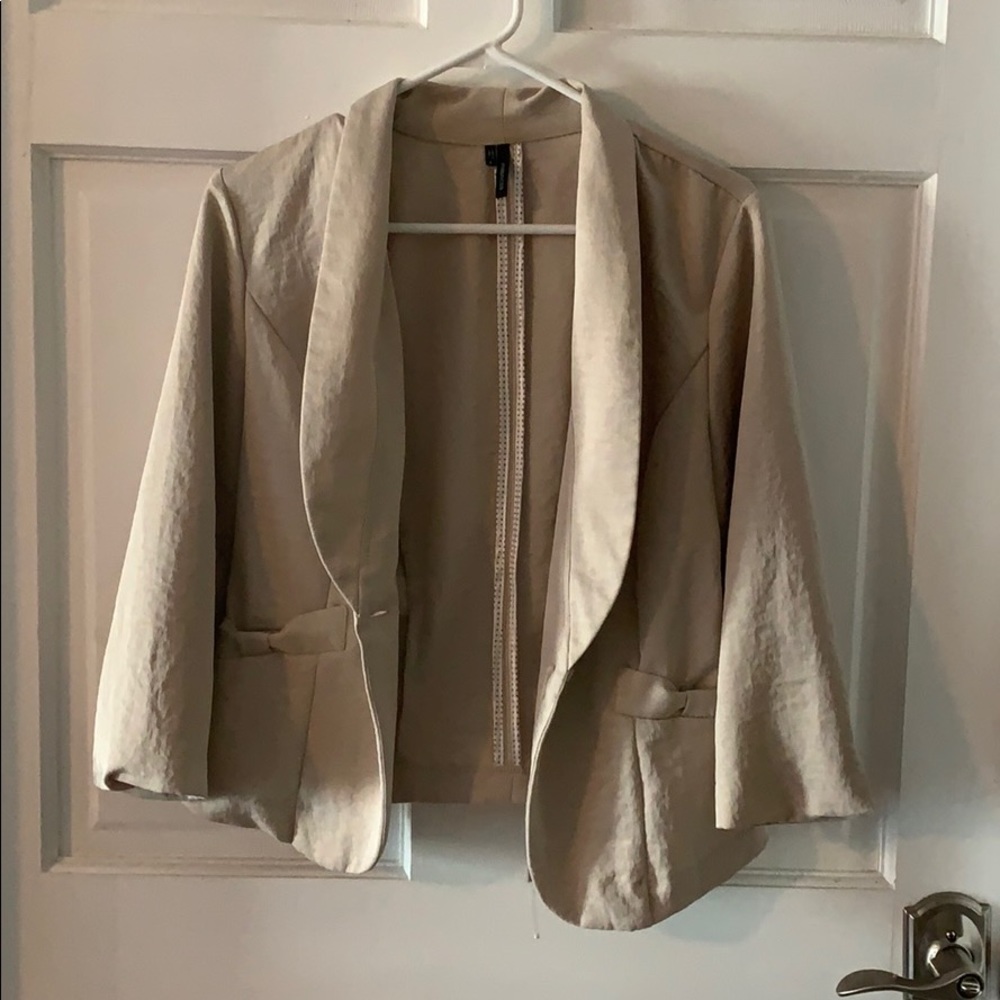Tan 3/4 Sleeve Blazer